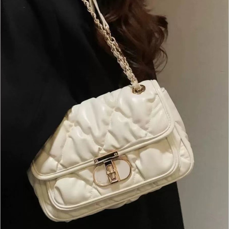 Elegant Pleated Chain Handbag  - Luxury Bags Quiet 评论和价格