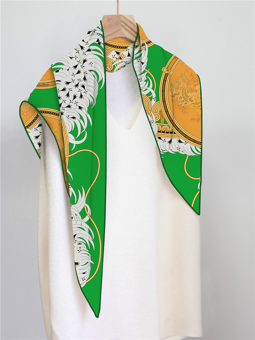 Triangle Silk Scarf Shawls Lux - Luxury Bags Hong Kong 评论和价格