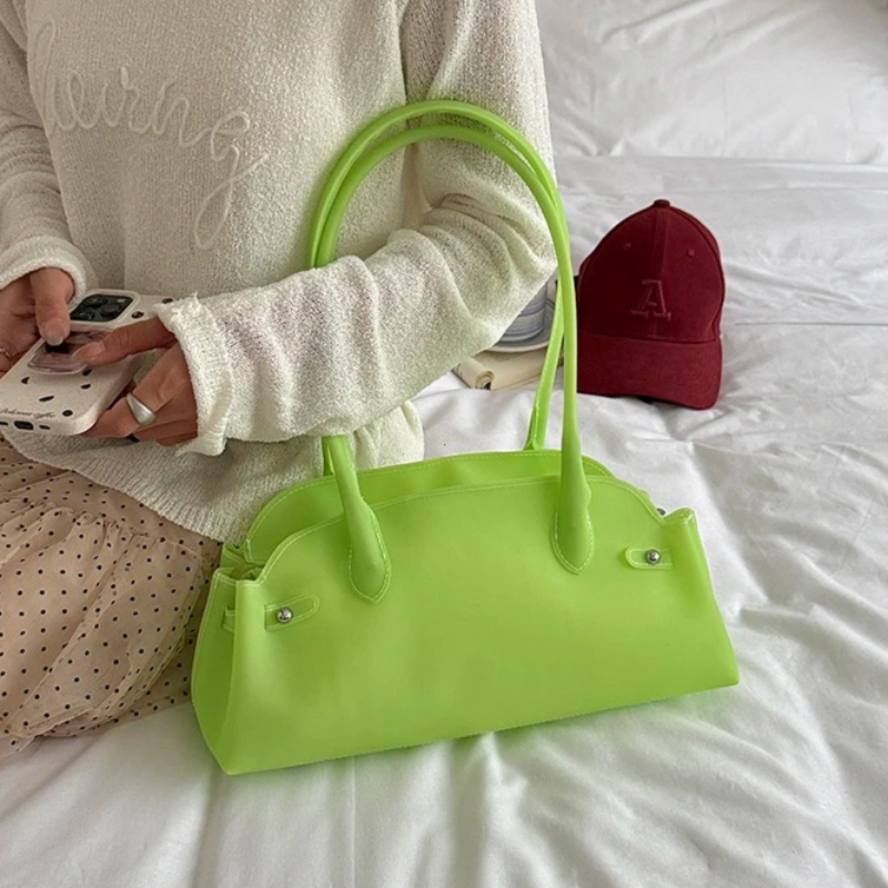 Women's PVC Solid Color Short  - Luxury Bags Coach 评论和价格