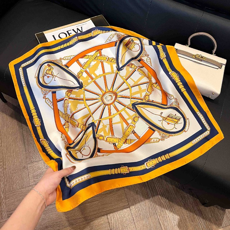 Luxury Design Skinny Silk Squa - Luxury Bags Brand 评论和价格